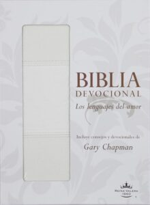 Portada de biblia devocional cinco lenguajes del amor - ISBN 9780825456312